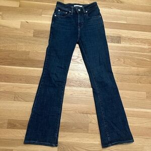Levi’s 725 High Rise Bootcut Jeans